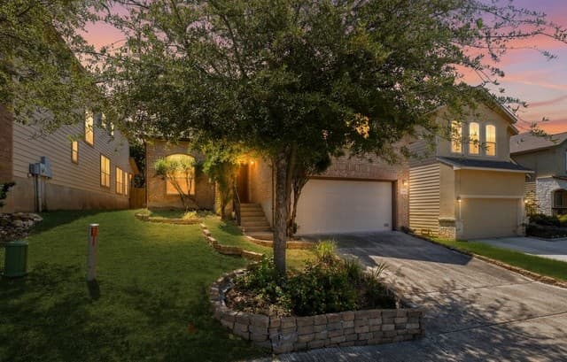 3-bedroom rental at 7443 Eagle Ledge in San Antonio, TX — photo 1