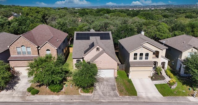 3-bedroom rental at 7443 Eagle Ledge in San Antonio, TX — photo 3