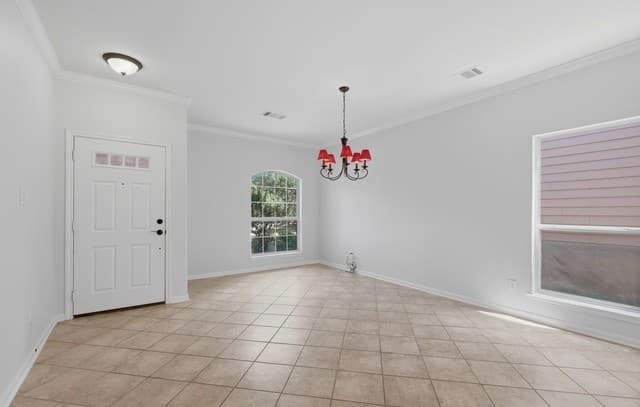 3-bedroom rental at 7443 Eagle Ledge in San Antonio, TX — photo 4