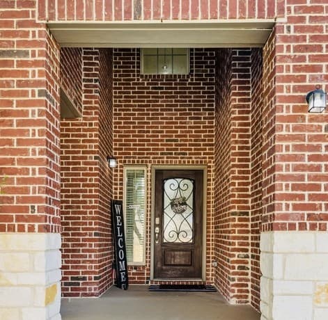 5-bedroom rental at 512 Saddle Pass in Cibolo, TX — photo 3