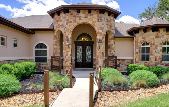 4-bedroom rental at 226 Heavens Way in San Antonio, TX — photo 1