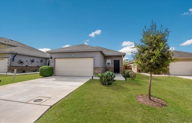 3-bedroom rental at 3023 Laguna Cliffs in Converse, TX — photo 3