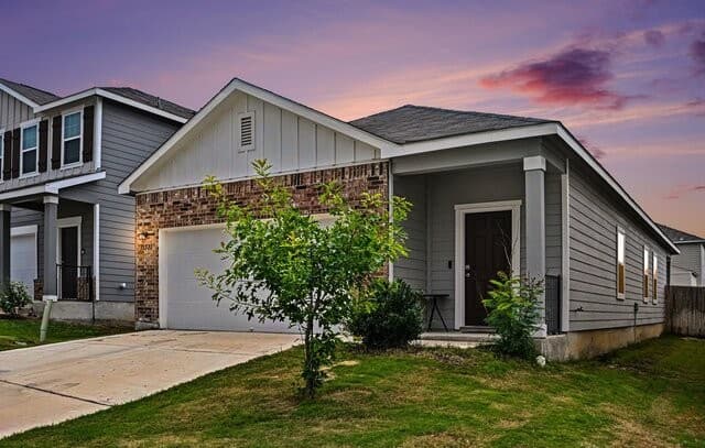 3-bedroom rental at 13522 Sunrise Mdw in St Hedwig, TX — photo 1