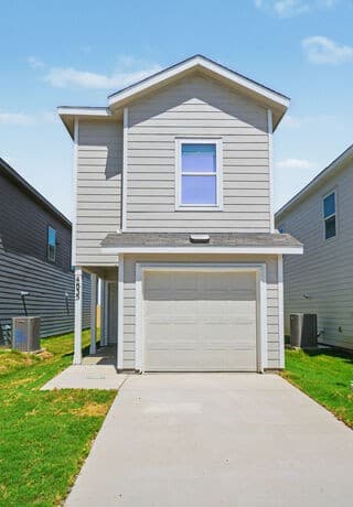 4-bedroom rental at 4835 Daisy Blossom in Converse TX
