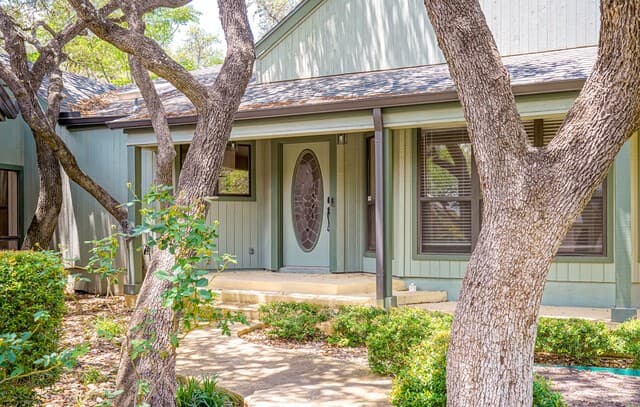 3-bedroom rental at 3411 Wellsprings Dr in San Antonio, TX — photo 3