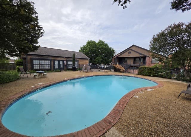 1-bedroom rental at 4803 Hamilton Wolfe Unit 310 in San Antonio, TX — photo 5