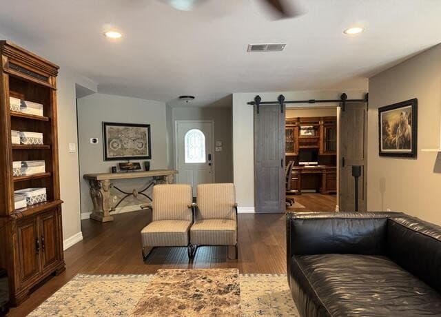 3-bedroom rental at 15971 Tampke Pl in San Antonio, TX — photo 4