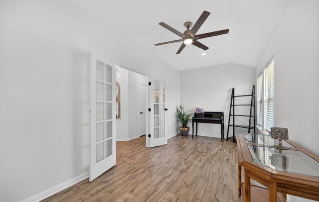 3-bedroom rental at 10203 Divide Mt in San Antonio, TX — photo 3