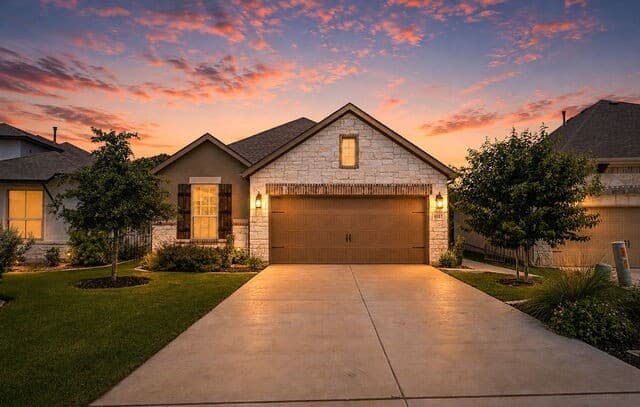 3-bedroom rental at 1583 Worsham Pass in San Antonio, TX — photo 1