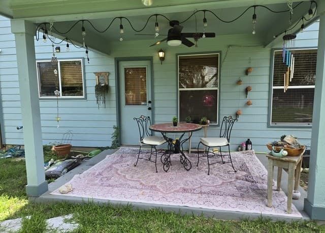 3-bedroom rental at 7443 Carriage Pass in San Antonio, TX — photo 2