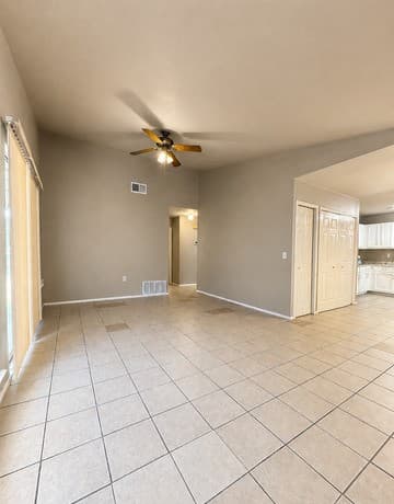 3-bedroom rental at 8023 Laurel Bnd in San Antonio, TX — photo 3