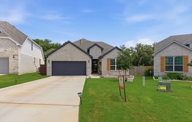 4-bedroom rental at 12108 Cat Ballou in San Antonio, TX — photo 2