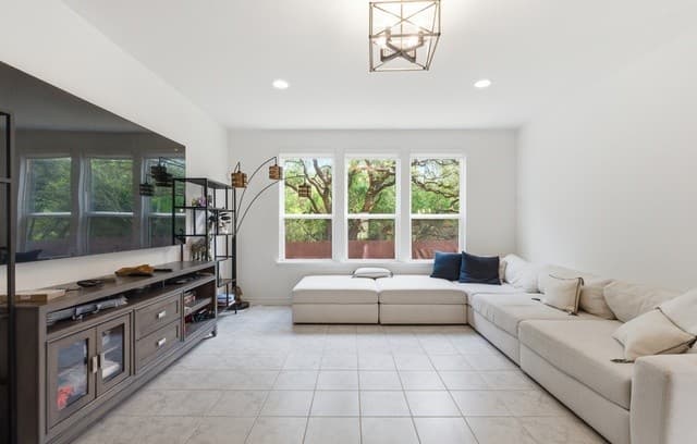 4-bedroom rental at 12108 Cat Ballou in San Antonio, TX — photo 3