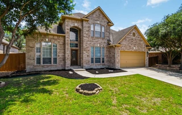 4-bedroom rental at 18714 Canoe Brk in San Antonio, TX — photo 4