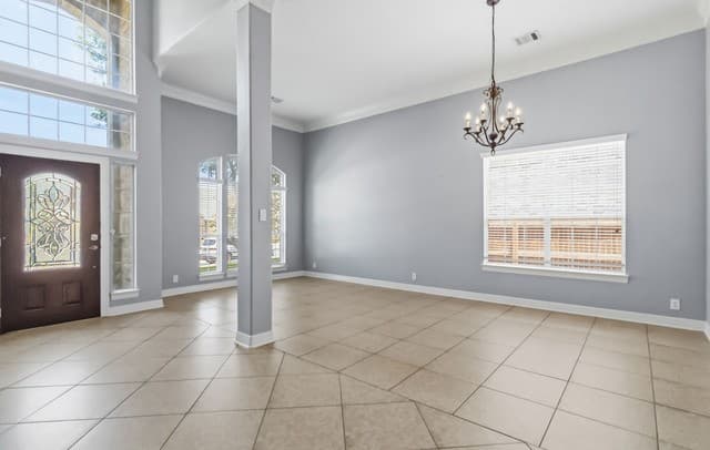 4-bedroom rental at 18714 Canoe Brk in San Antonio, TX — photo 5
