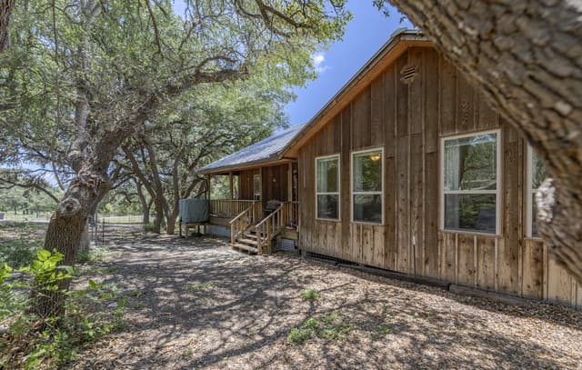 3-bedroom rental at 150 Platten Creek Rd in Boerne, TX — photo 2