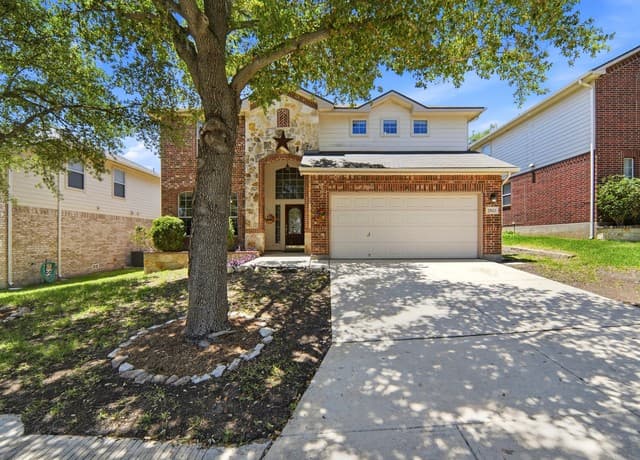 4-bedroom rental at 25611 Preserve Crest in San Antonio, TX — photo 1