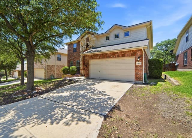 4-bedroom rental at 25611 Preserve Crest in San Antonio, TX — photo 3