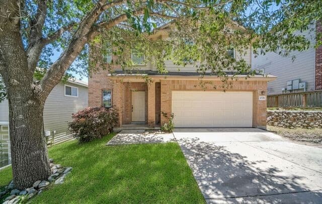 3-bedroom rental at 6718 Loma Secca in San Antonio, TX — photo 1