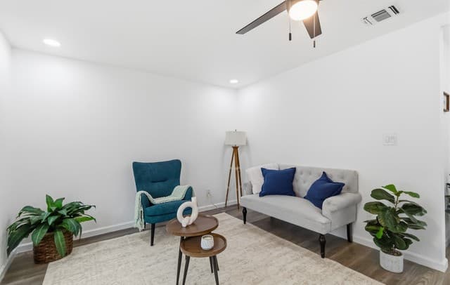 3-bedroom rental at 522 Crane Ave in San Antonio, TX — photo 4