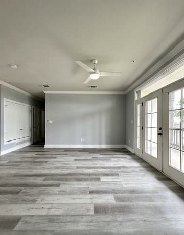 3-bedroom rental at 831 Terrell Rd Unit 103 in San Antonio, TX — photo 3