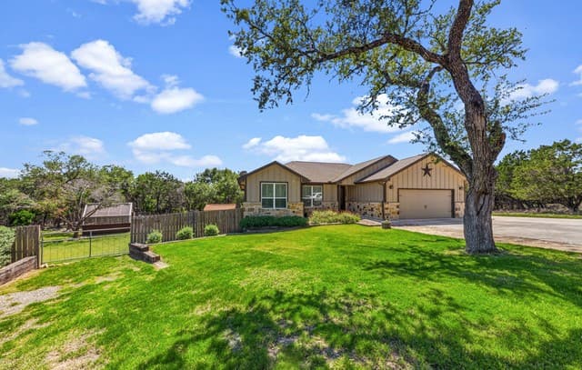 3-bedroom rental at 1017 Burning Tree in Spring Branch, TX — photo 1