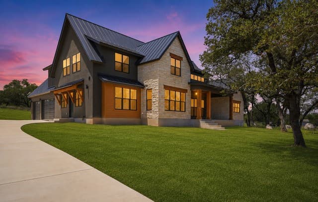 4-bedroom rental at 166 Restless Wind in Spring Branch, TX — photo 5