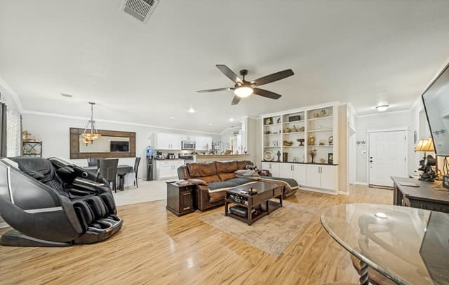 4-bedroom rental at 137 Hidden Cave in Cibolo, TX — photo 5