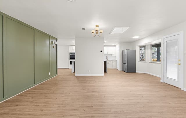 4-bedroom rental at 301 Sagecrest Dr in San Antonio, TX — photo 5
