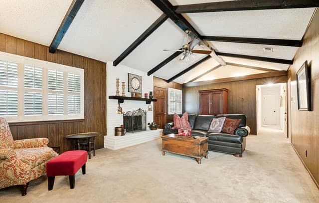 3-bedroom rental at 5819 Dean Martin St in San Antonio, TX — photo 2