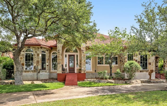 4-bedroom rental at 302 Cotton Cloud in San Antonio, TX — photo 5