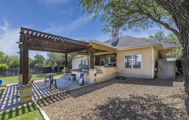 3-bedroom rental at 25907 Hootananny in San Antonio, TX — photo 5