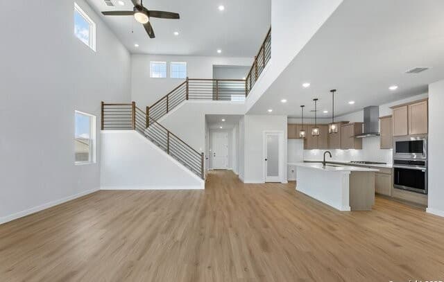 4-bedroom rental at 17143 Elder Walnut Drive in Elmendorf, TX — photo 3