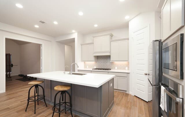 4-bedroom rental at 14308 Apache Wls in San Antonio, TX — photo 5