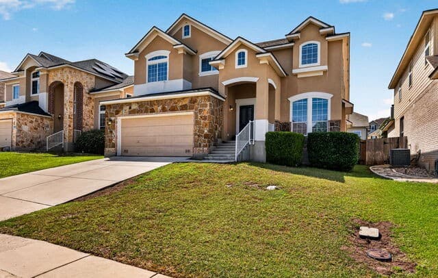 4-bedroom rental at 23030 Airdale Ln in San Antonio, TX — photo 2