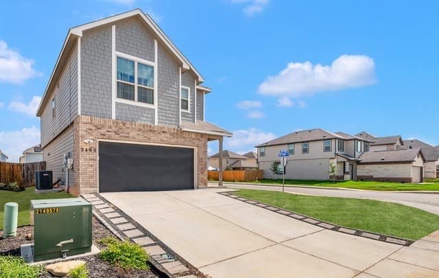 3-bedroom rental at 2403 Pink Pearl Dr in San Antonio, TX — photo 1
