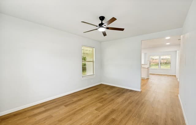 4-bedroom rental at 2935 Lasses Blvd in San Antonio, TX — photo 4