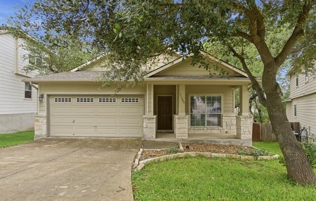 3-bedroom rental at 23645 Silver Crk in San Antonio, TX — photo 1