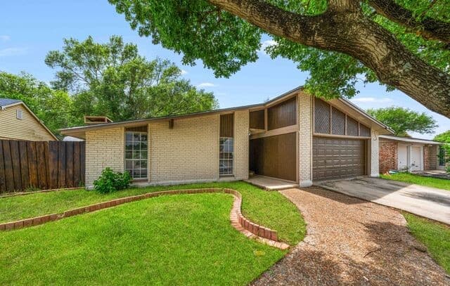 3-bedroom rental at 5001 Wedgewood Dr in Schertz, TX — photo 4