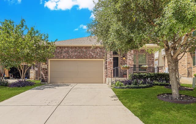 3-bedroom rental at 21923 Caprock Cyn in San Antonio, TX — photo 1