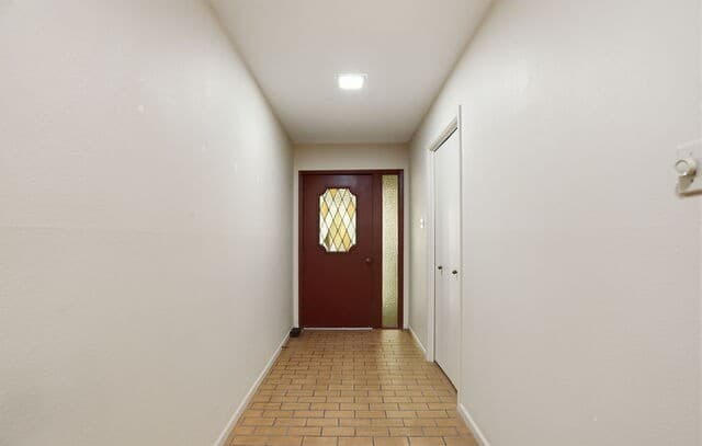 3-bedroom rental at 111 Pike Rd in San Antonio, TX — photo 5