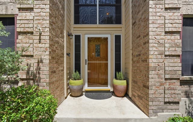 3-bedroom rental at 414 Salado Mist in San Antonio, TX — photo 5