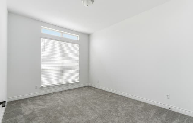 5-bedroom rental at 11911 Gaucho Mountain in San Antonio, TX — photo 2