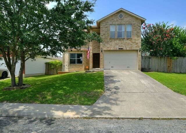 4-bedroom rental at 6718 Haven Meadow in Converse, TX — photo 2
