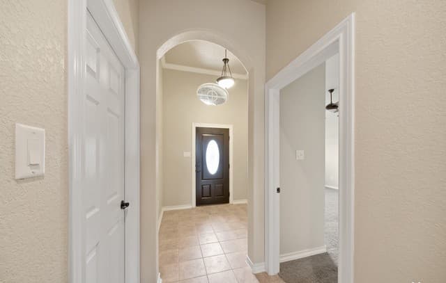 3-bedroom rental at 9839 Bricewood Cove in San Antonio, TX — photo 3
