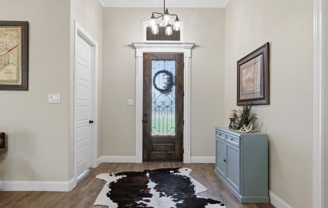 3-bedroom rental at 529 Double Gate in Castroville, TX — photo 5