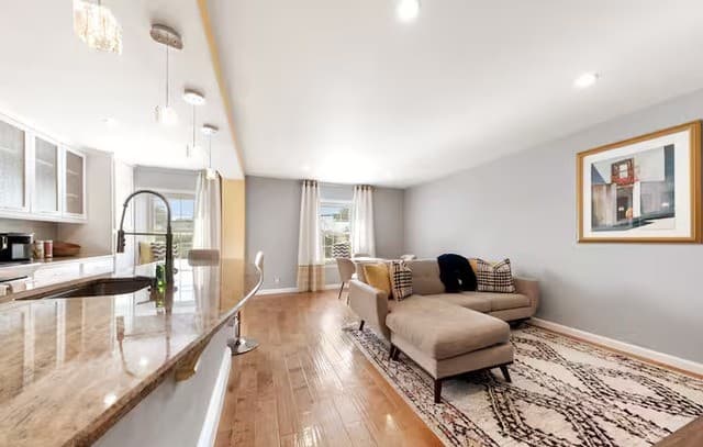 2-bedroom rental at 168 Barilla Pl Unit B-205 in San Antonio, TX — photo 3