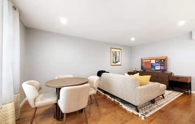 2-bedroom rental at 168 Barilla Pl Unit B-205 in San Antonio, TX — photo 5
