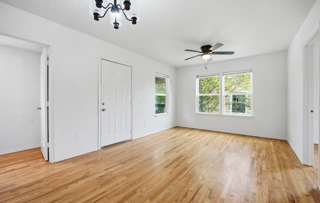 rental at 109 Alexander Hamilton Dr in San Antonio, TX — photo 2