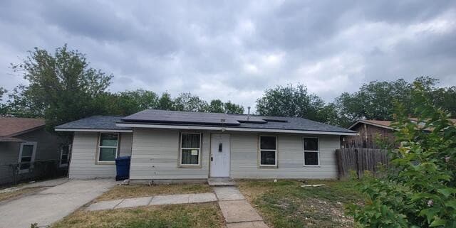 4-bedroom rental at 5407 Indian Desert in San Antonio, TX — photo 1